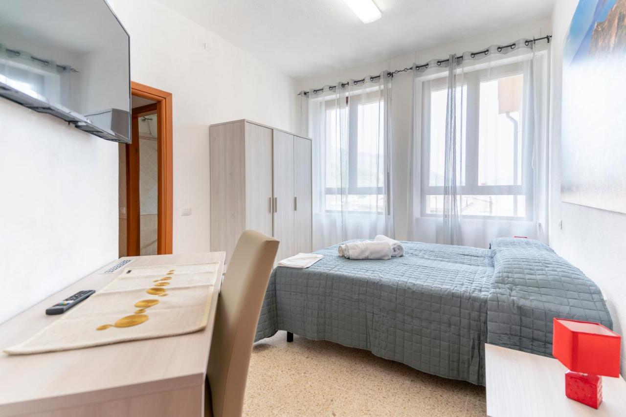 Hotel Dei Tacchi Osini Extérieur photo